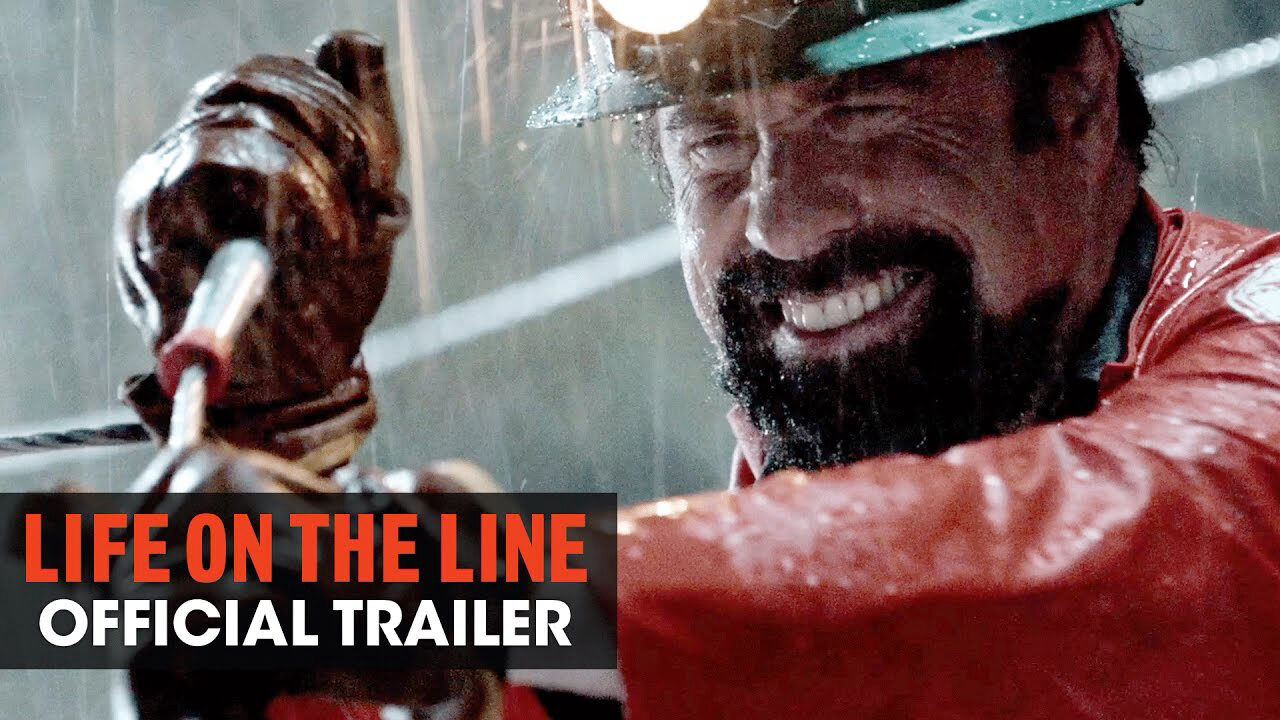 Xem phim Vị Cứu Tinh  - Life On The Line (2015)