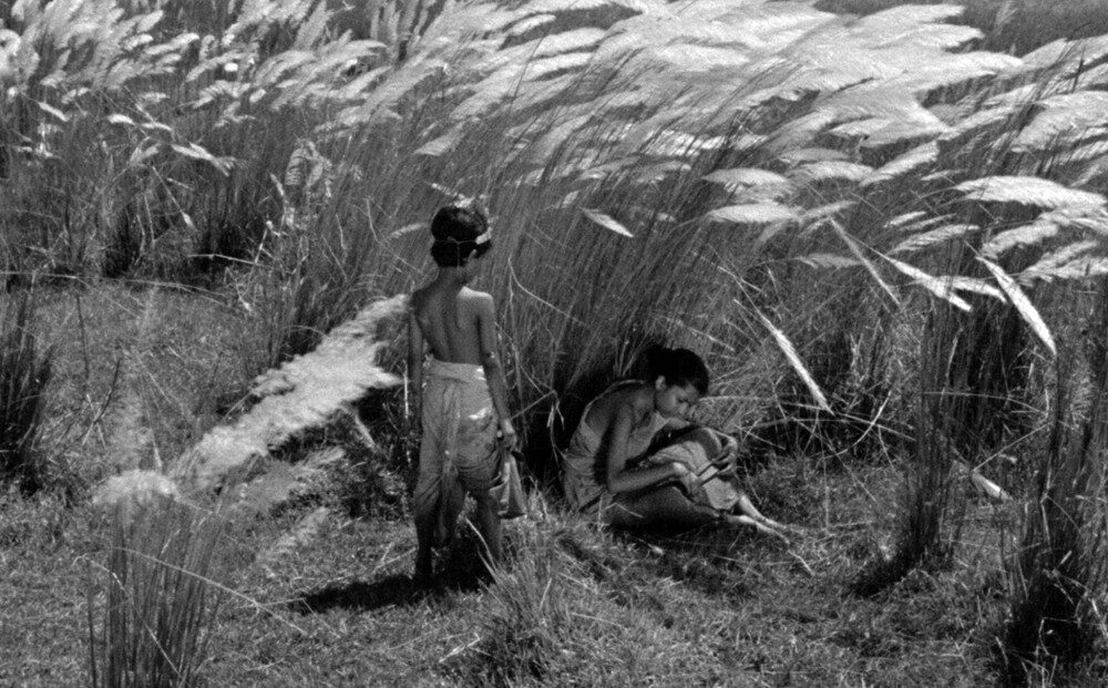 Xem phim Khúc hát của những con đường  - Pather Panchali (1955)