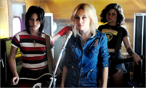 Xem phim Thiếu Nữ Nổi Loạn  - The Runaways (2010)