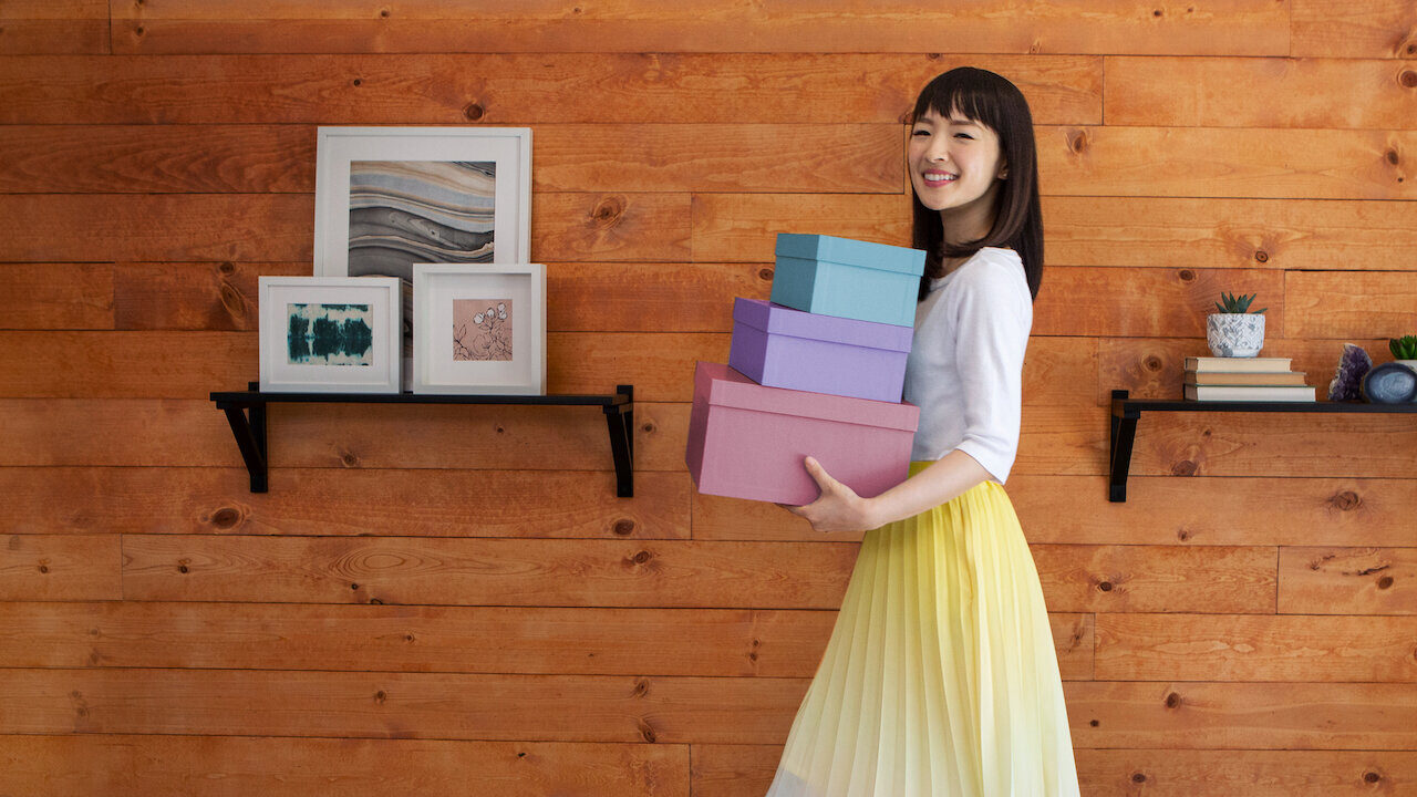 Xem phim Dọn nhà cùng Marie Kondo  - Tidying Up with Marie Kondo (2019)