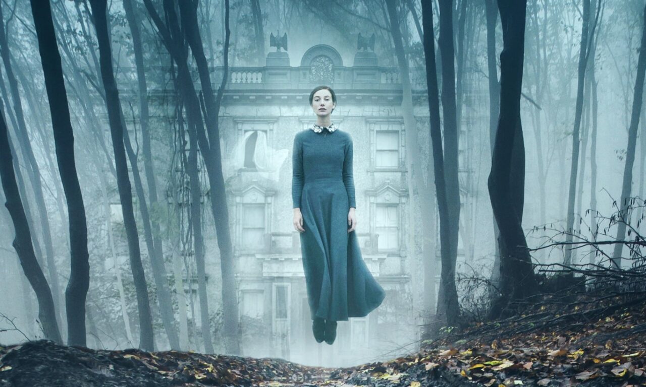 Xem phim Luật Quỷ  - The Lodgers (2017)