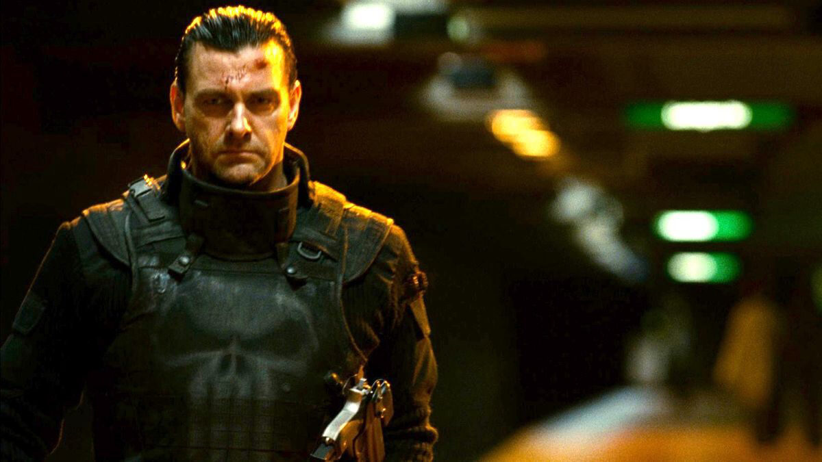 Xem phim Kẻ Trừng Phạt Vùng Chiến Sự  - Punisher War Zone (2008)