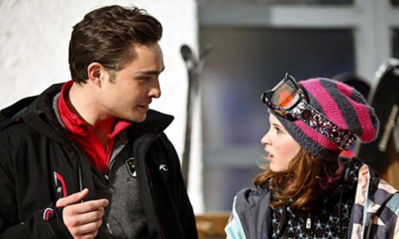 Xem phim Cô Nàng Trượt Ván  - Chalet Girl (2011)