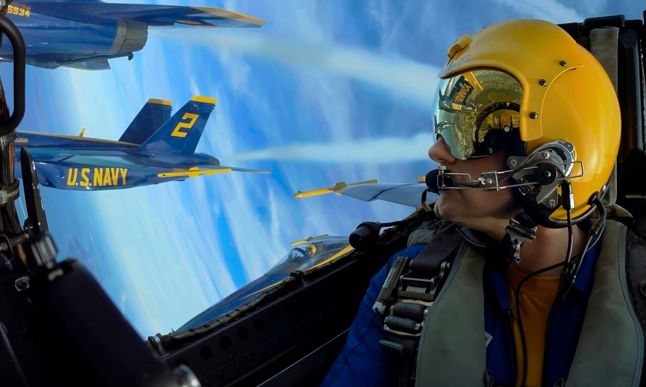 Xem phim Những Thiên Thần Trên Bầu Trời Xanh  - The Blue Angels (2024)