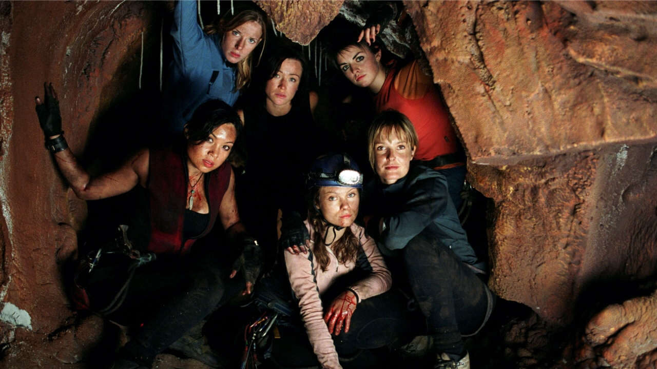 Xem phim Quái Vật Dưới Hang Sâu (Hang Quỷ)  - The Descent (2005)