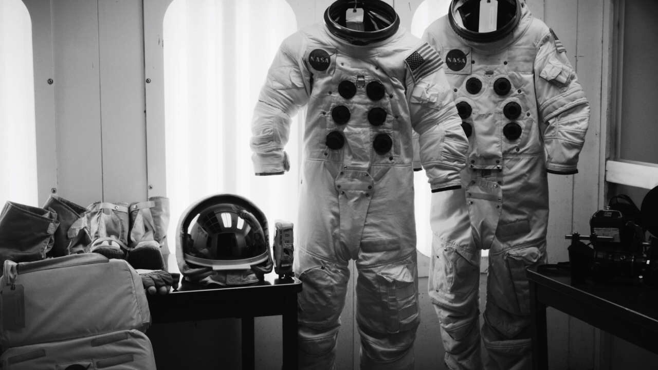 Xem phim Bí Mật Nasa  - Operation Avalanche (2016)